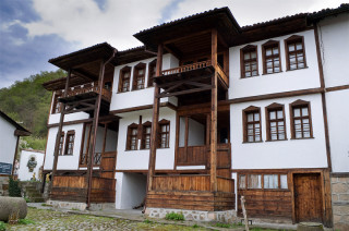 DAS GEBURTSHAUS VON WASIL PETLESHKOV